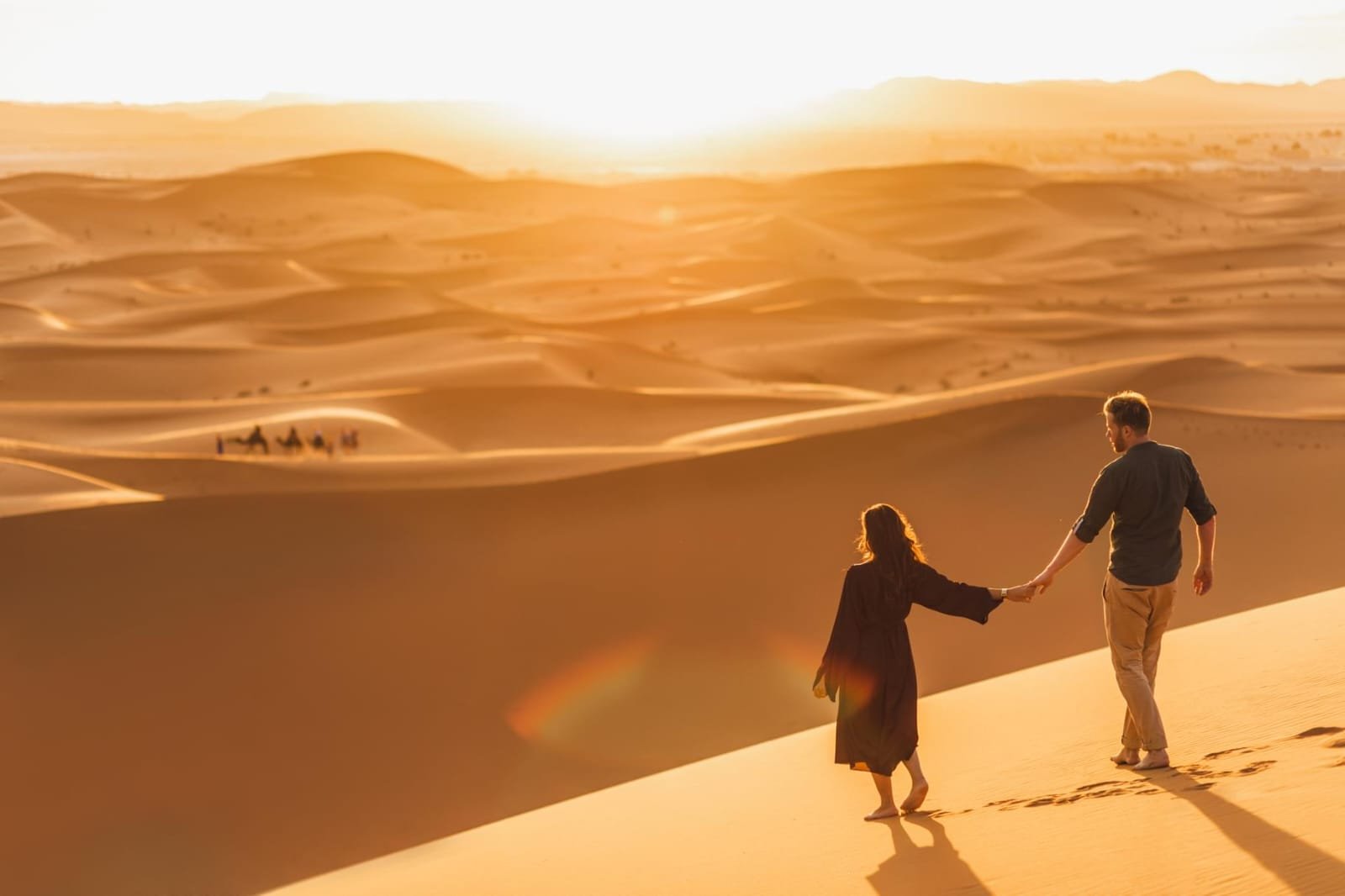 Romantic Dubai Getaway: Love Amidst the Dunes